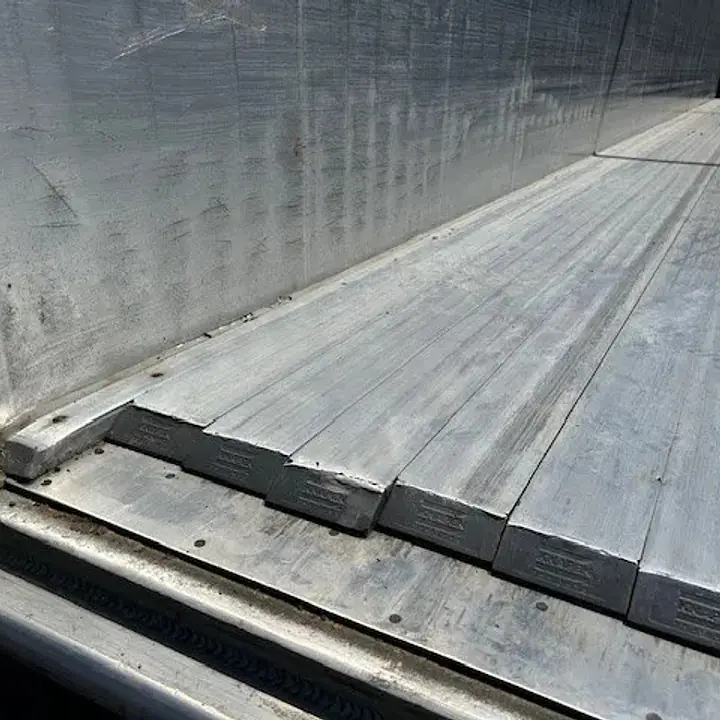 #536  -  KNAPEN TRAILER K200 - Master